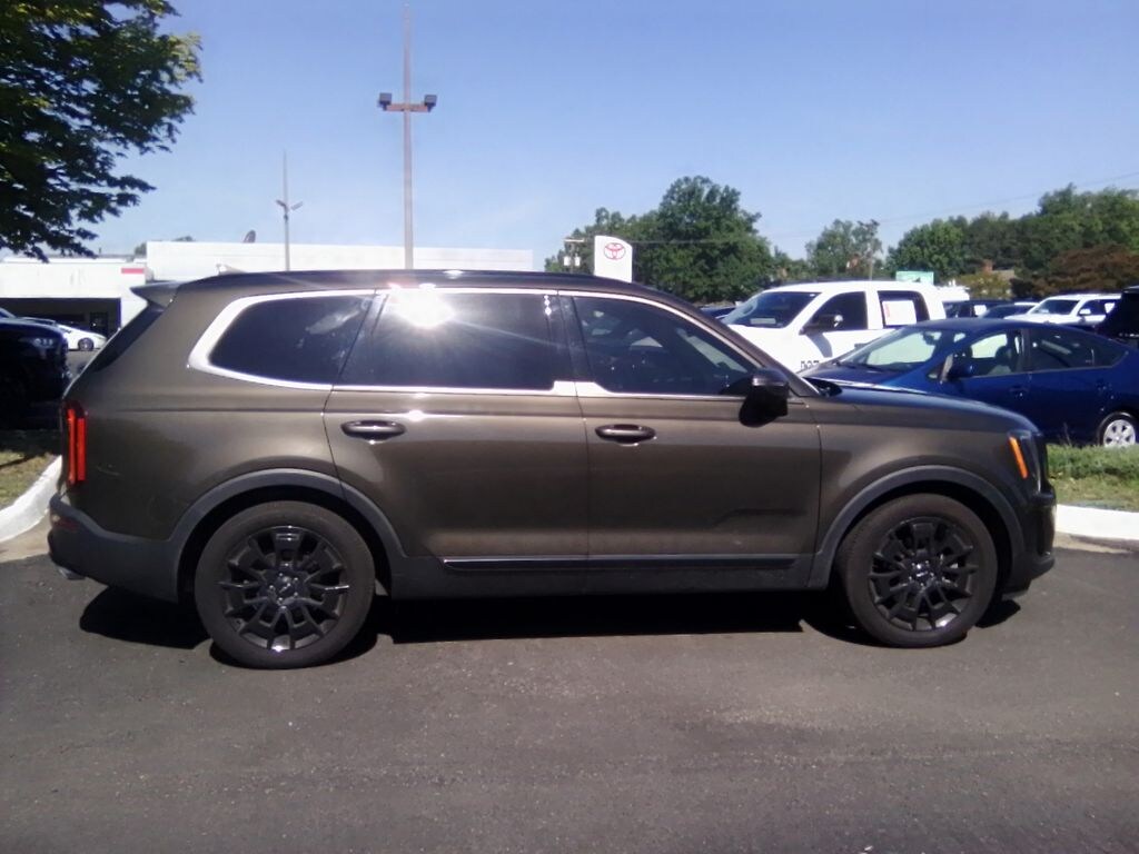Used 2022 Kia Telluride SX SUV