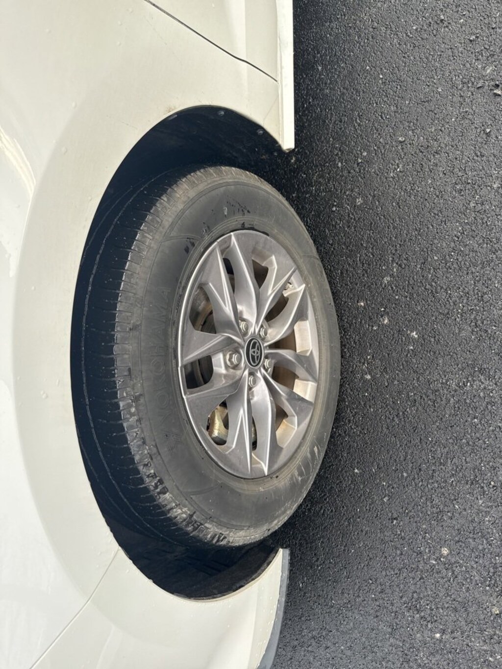 Used 2024 Toyota Sienna LE Van Passenger Van