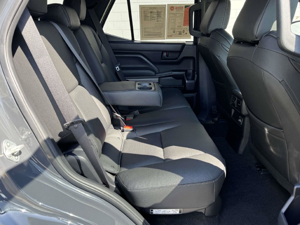 2025 Toyota 4Runner TRD Off-Road - Photo 15