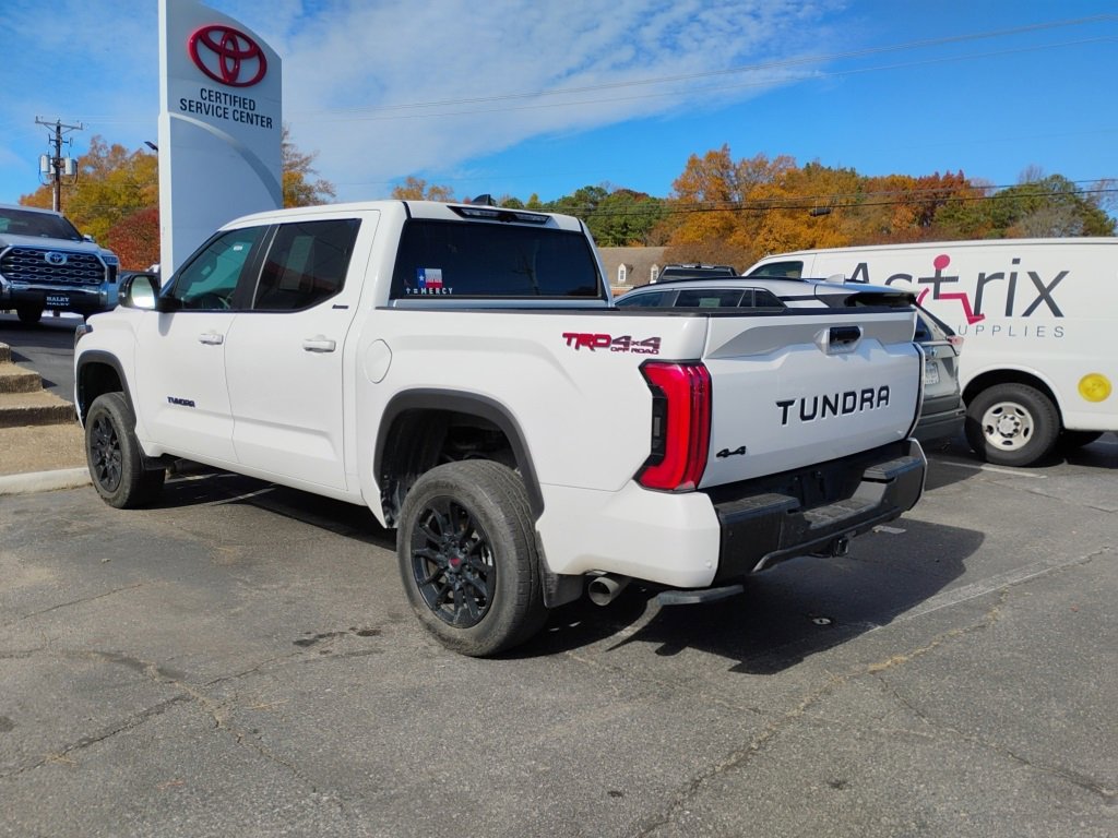 2024 Toyota Tundra Limited CrewMax photo 3