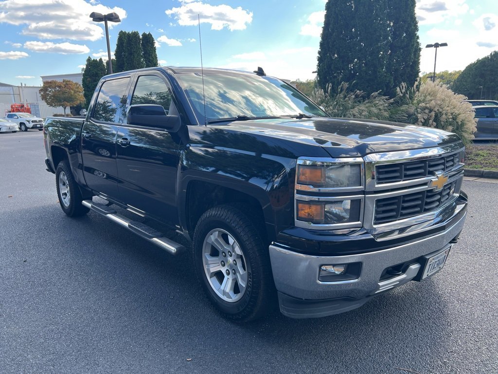 2015 Chevrolet Silverado 1500 LT photo 3