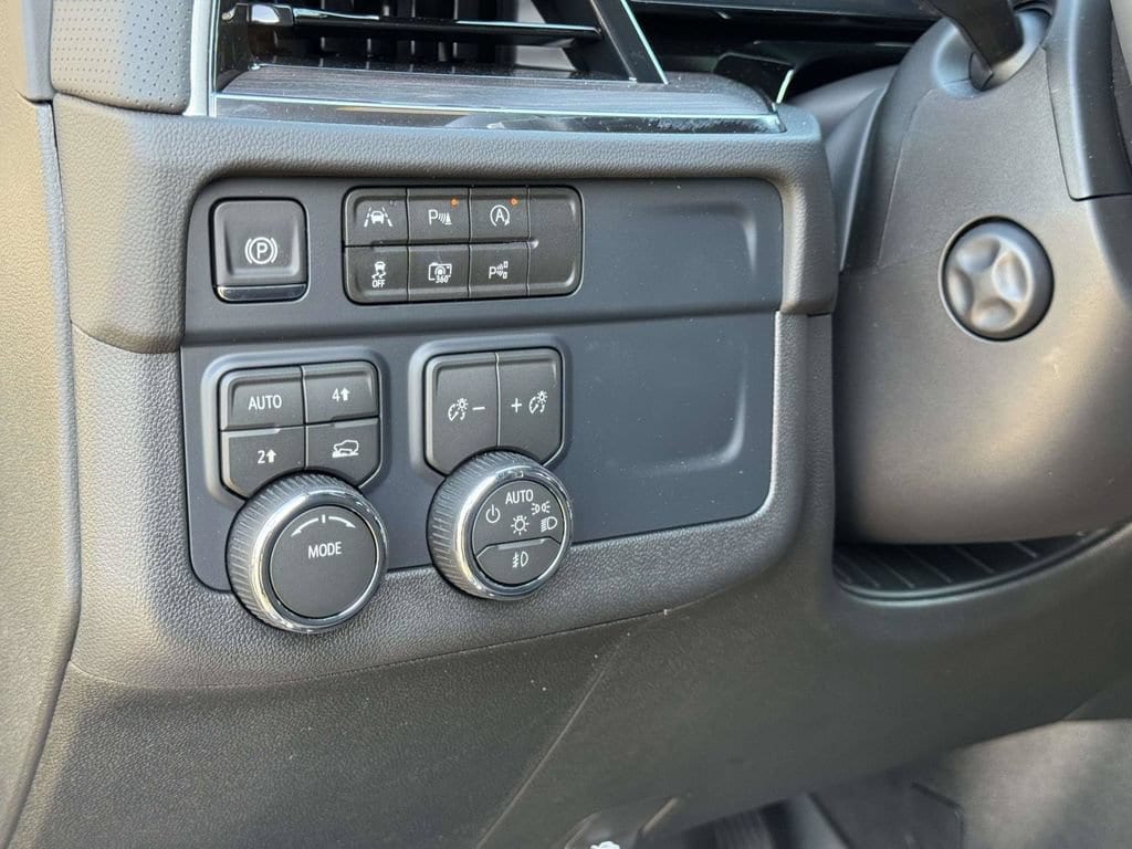 2026 Chevrolet Tahoe Premier - Photo 10