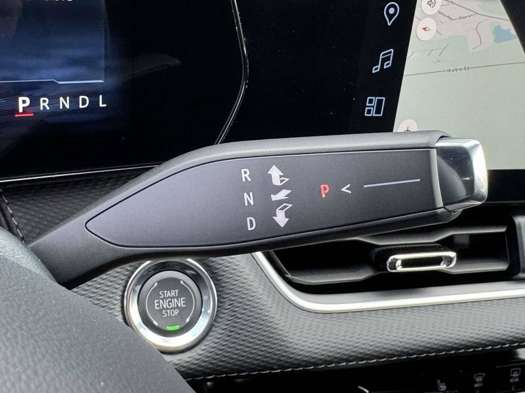 2027 Chevrolet Equinox LT - Photo 7
