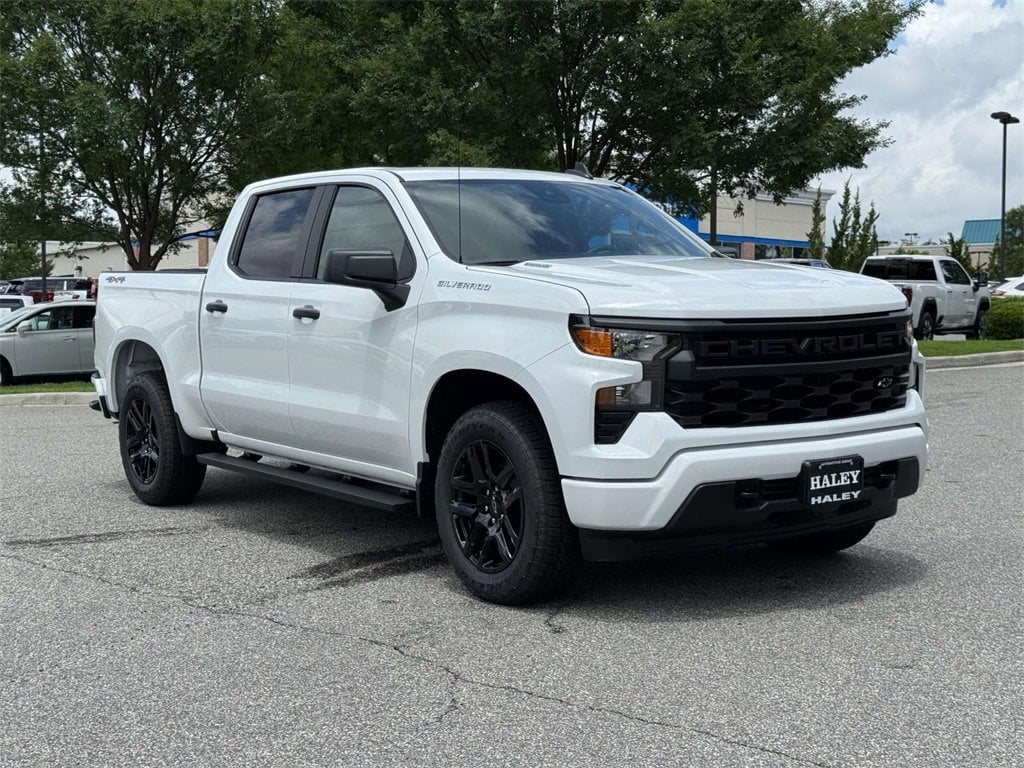 New 2025 Chevrolet Silverado 1500 Custom Truck