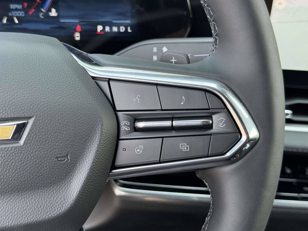 2027 Chevrolet Equinox LT - Photo 12