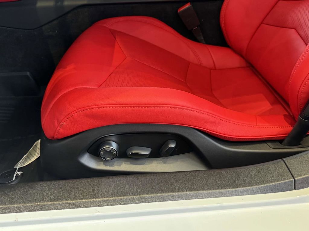 2025 Chevrolet Corvette 2LZ - Photo 18