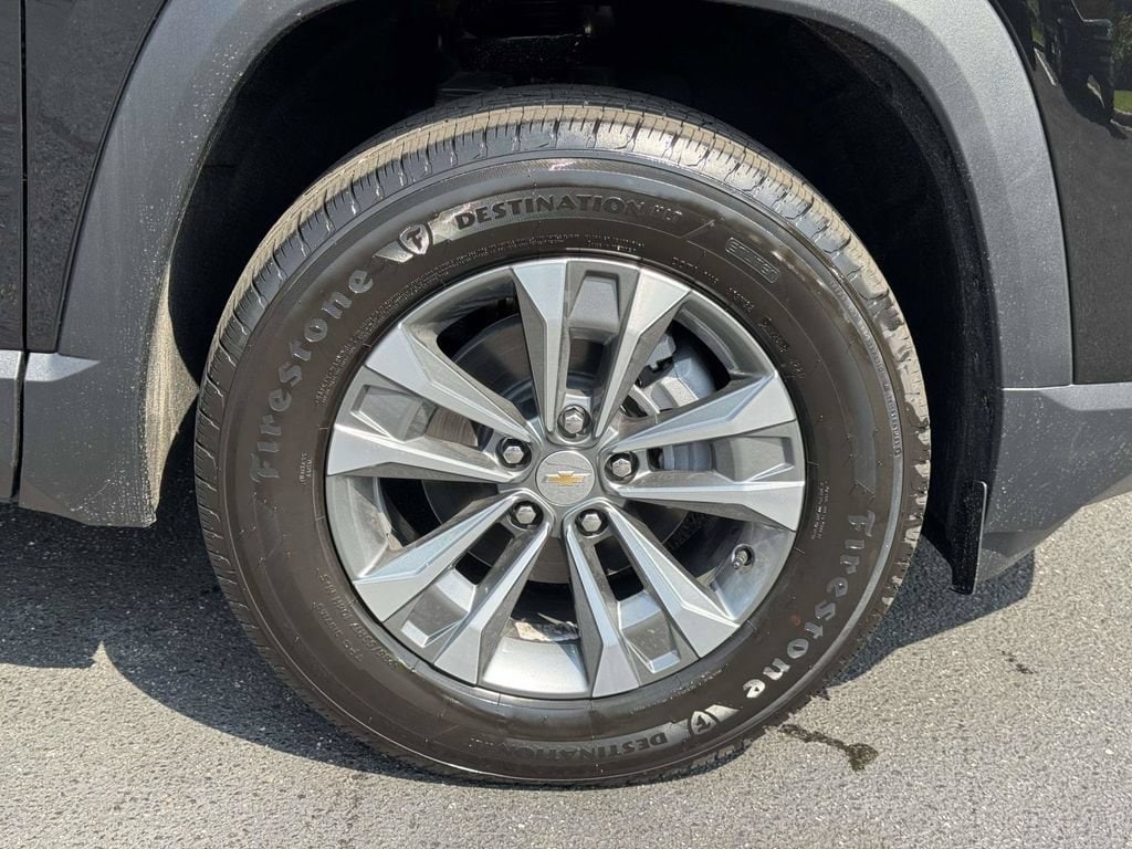 2027 Chevrolet Equinox LT - Photo 26