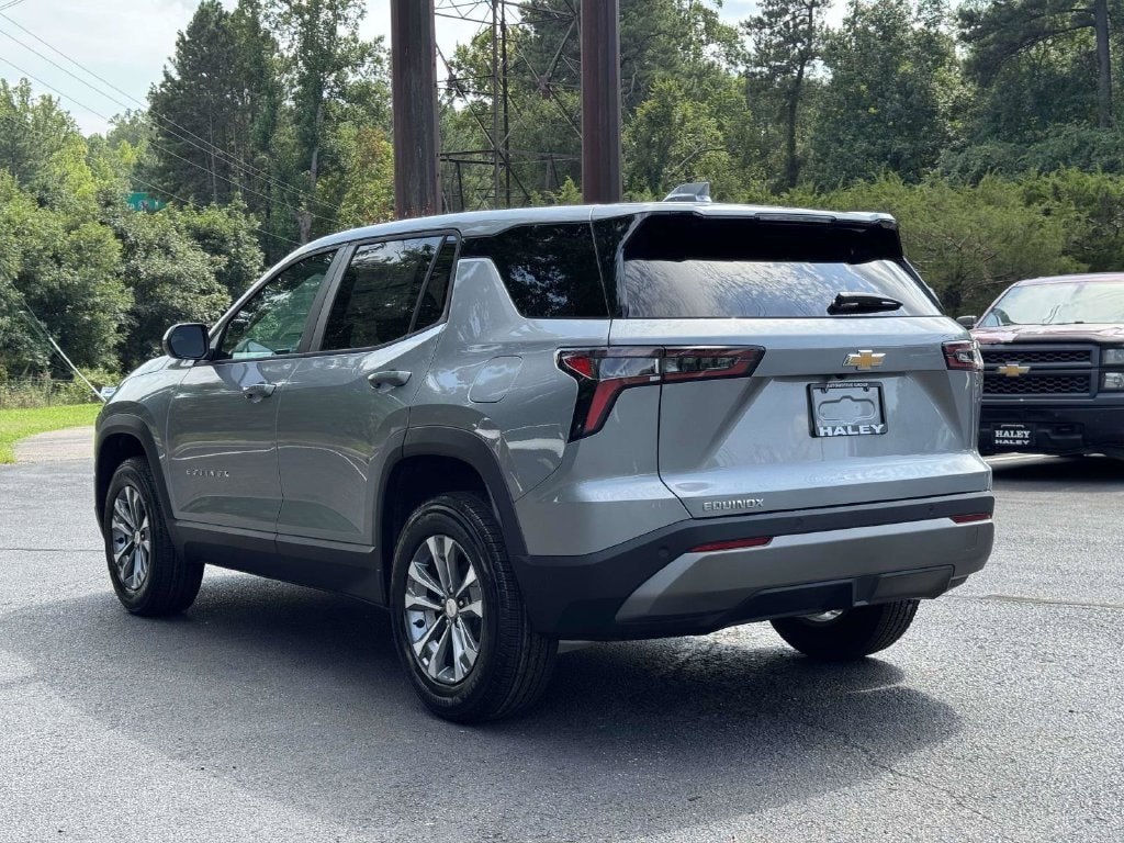 2027 Chevrolet Equinox LT - Photo 23