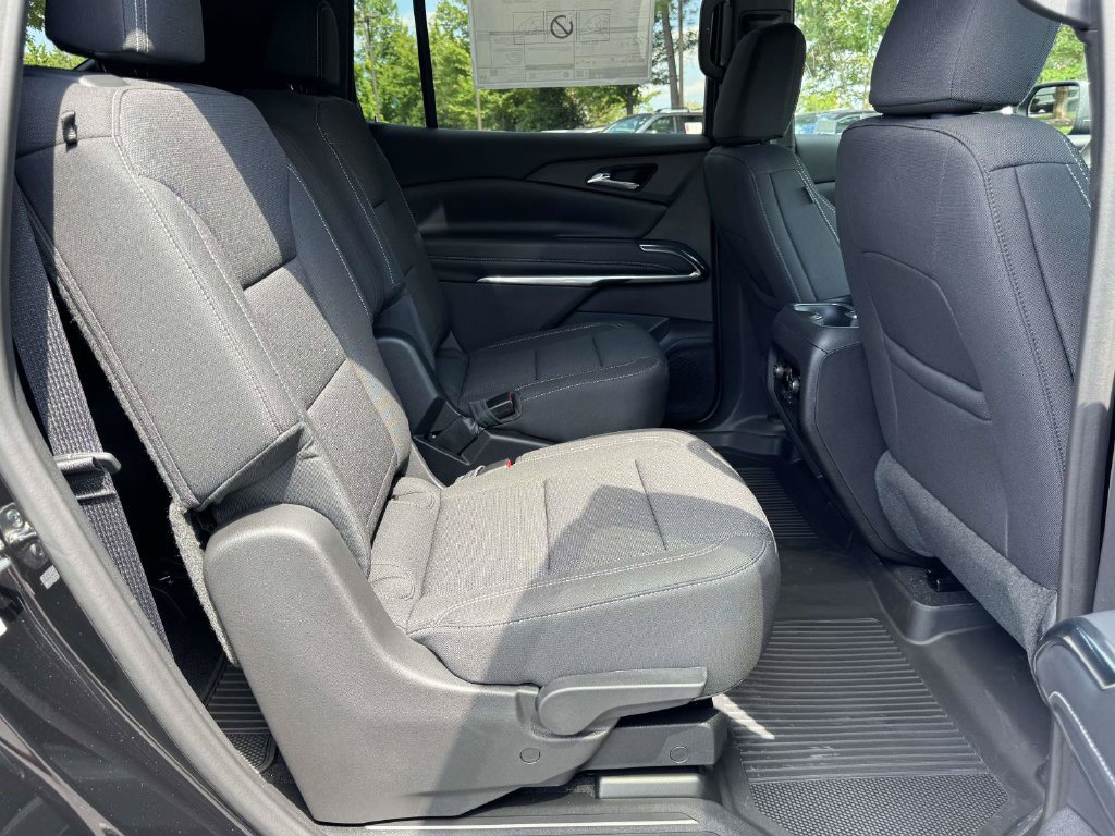 2027 Chevrolet Traverse LT - Photo 14