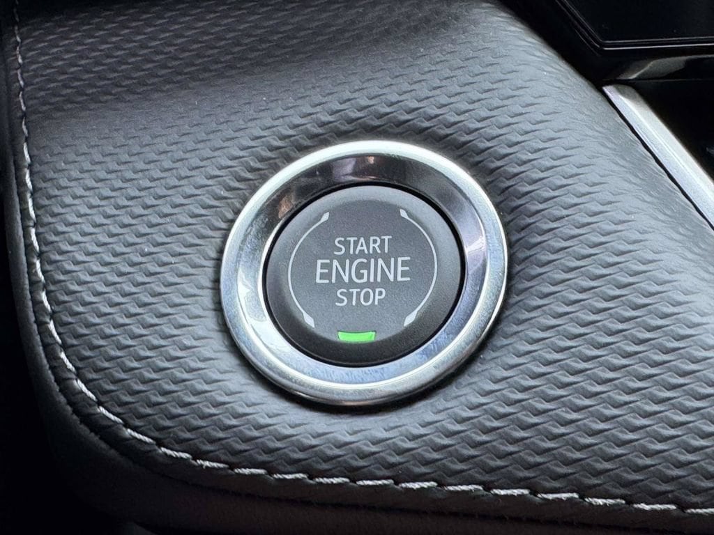 2027 Chevrolet Equinox LT - Photo 8