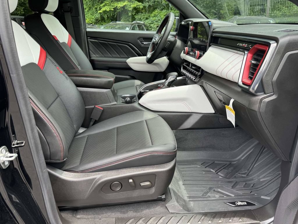 2024 GMC Canyon AT4X - Photo 15