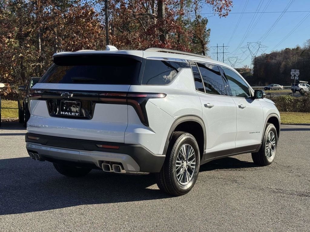 2026 Chevrolet Traverse LT - Photo 21