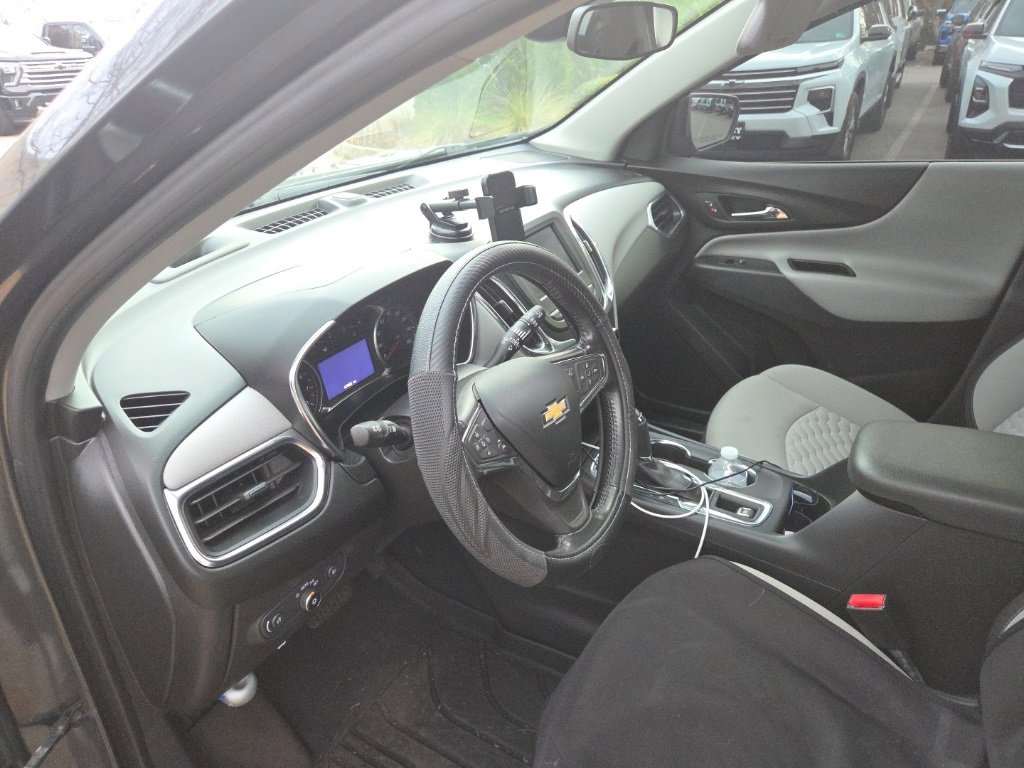 2021 Chevrolet Equinox LT photo 4