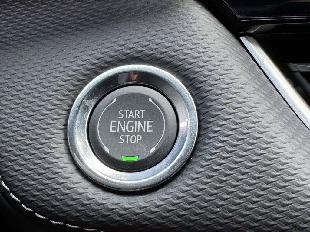2027 Chevrolet Equinox LT - Photo 8