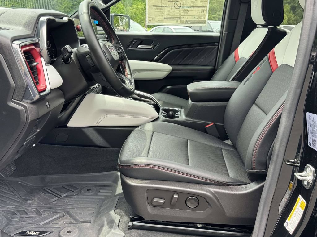 2024 GMC Canyon AT4X - Photo 21