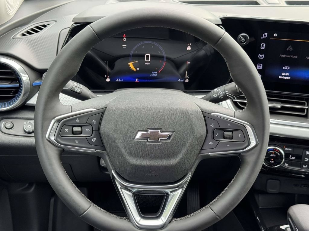 2026 Chevrolet Trax LT - Photo 10