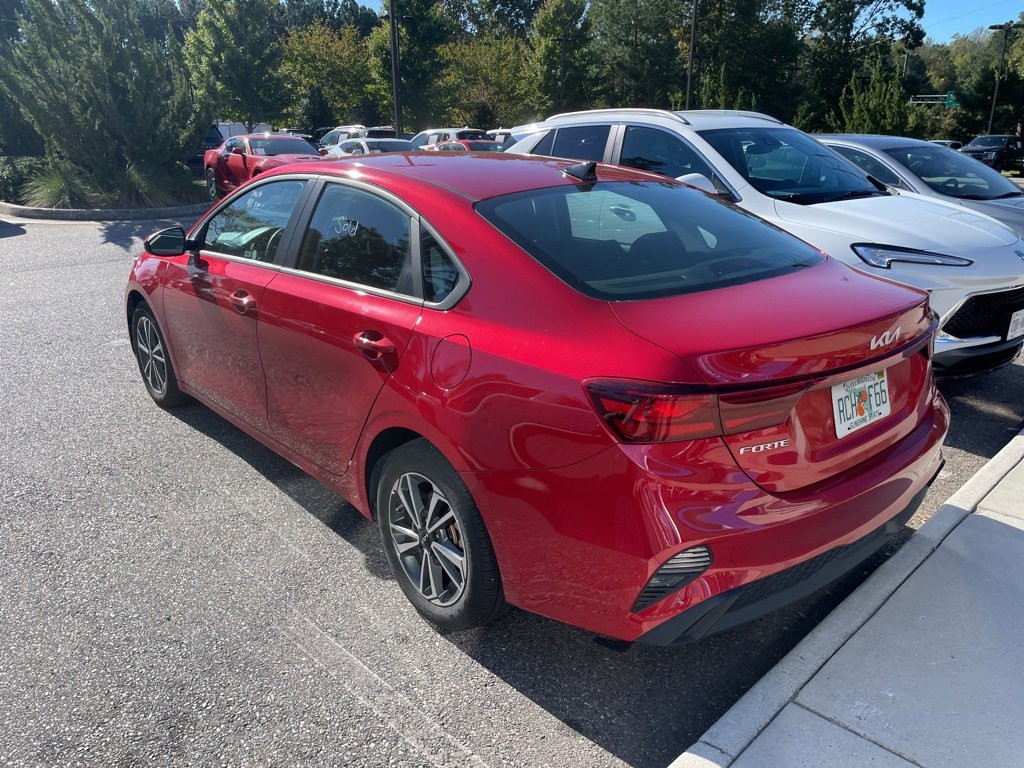 2024 Kia Forte LXS photo 4