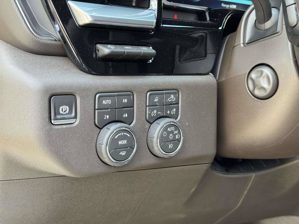 2026 Chevrolet Silverado 1500 LTZ - Photo 9