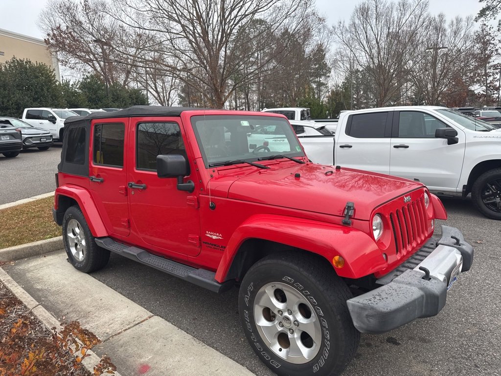 2015 Jeep Wrangler Unlimited Sahara photo 3
