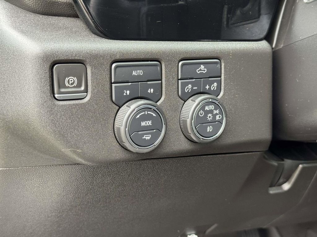 2023 Chevrolet Silverado 1500 RST - Photo 10