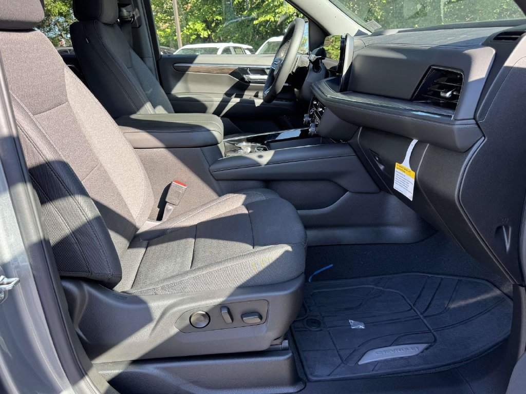2026 Chevrolet Tahoe LS - Photo 14