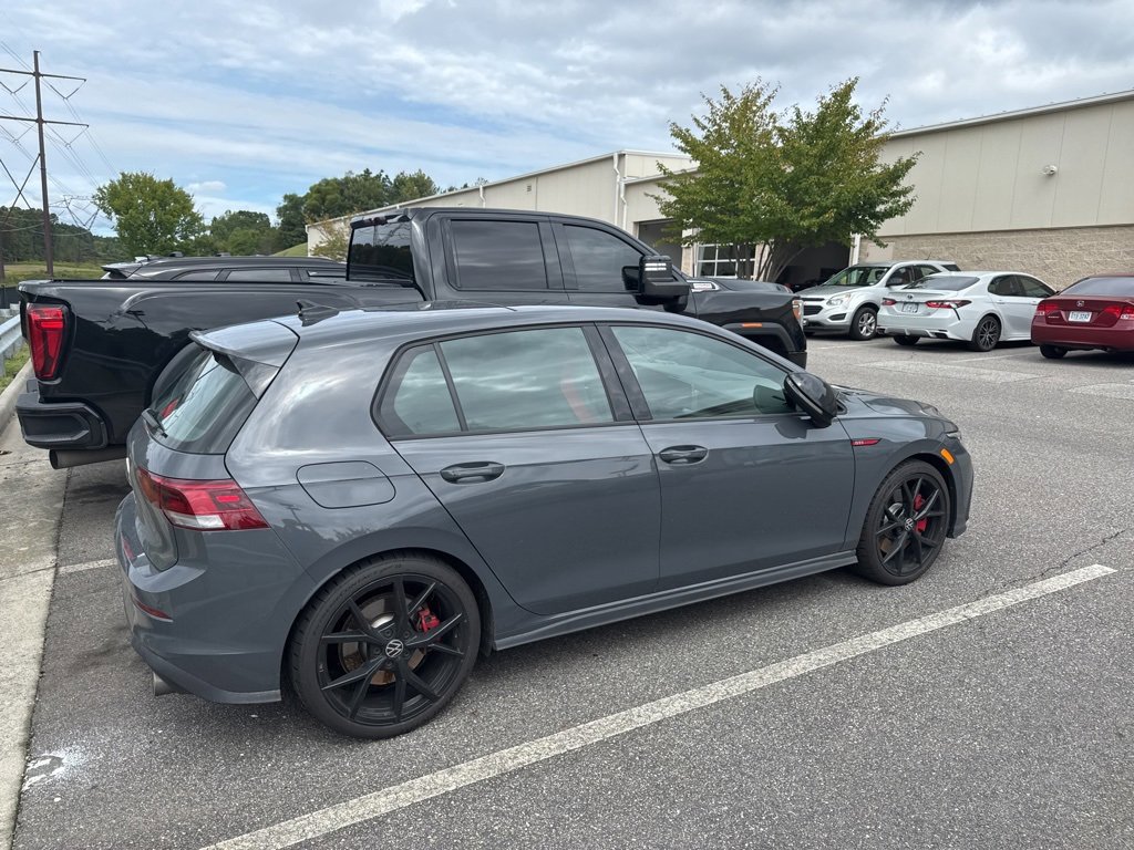 2024 Volkswagen Golf GTI 380 SE photo 2