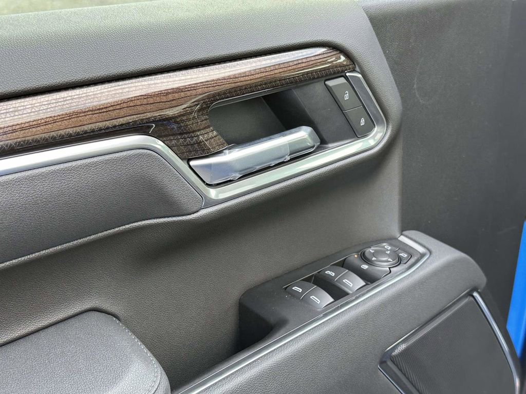 2026 Chevrolet Silverado 1500 LT - Photo 18