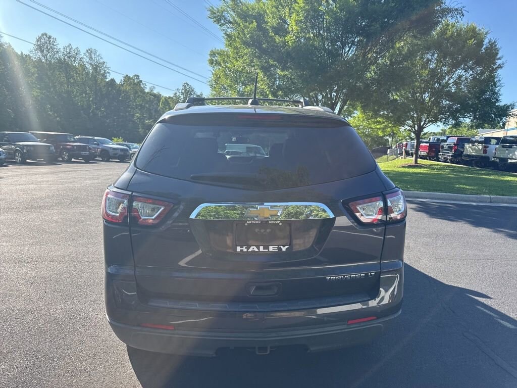 Used 2016 Chevrolet Traverse LT SUV