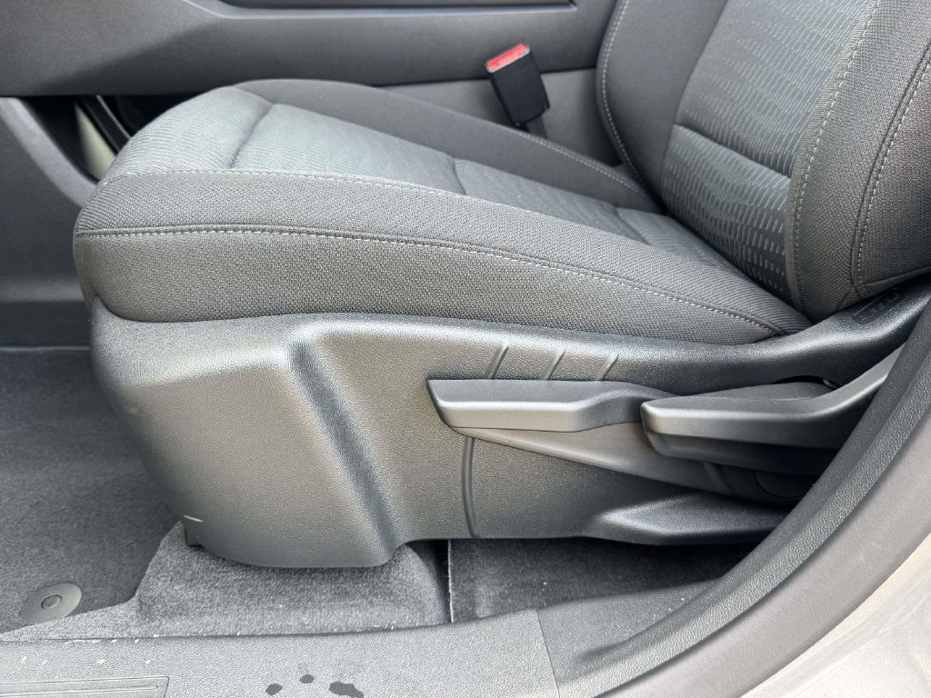 2027 Chevrolet Equinox LT - Photo 19