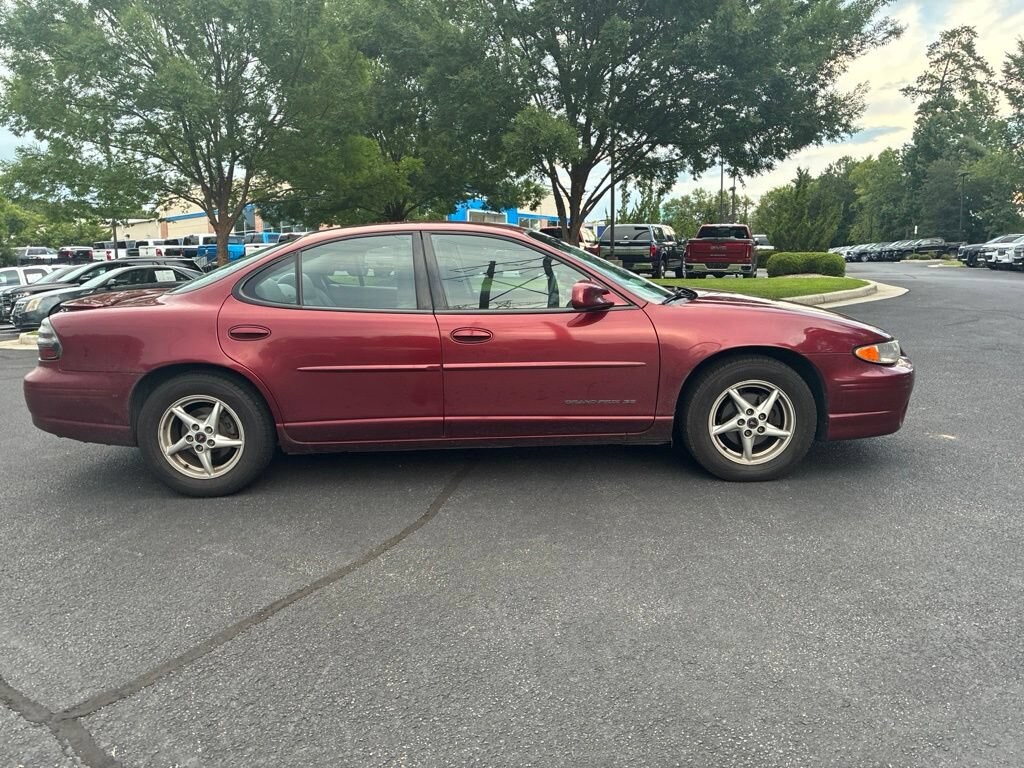 Used 2003 Pontiac Grand Prix SE Car
