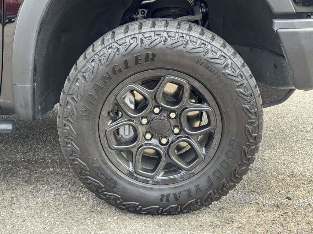 2024 Chevrolet Silverado 1500 ZR2 - Photo 27