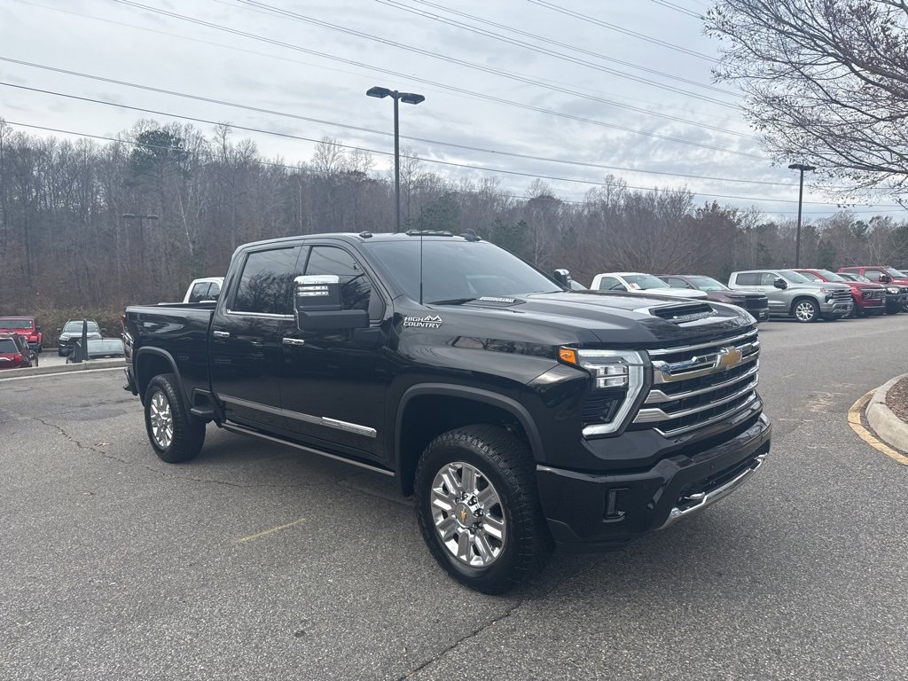 2025 Chevrolet Silverado 3500HD High Country photo 3