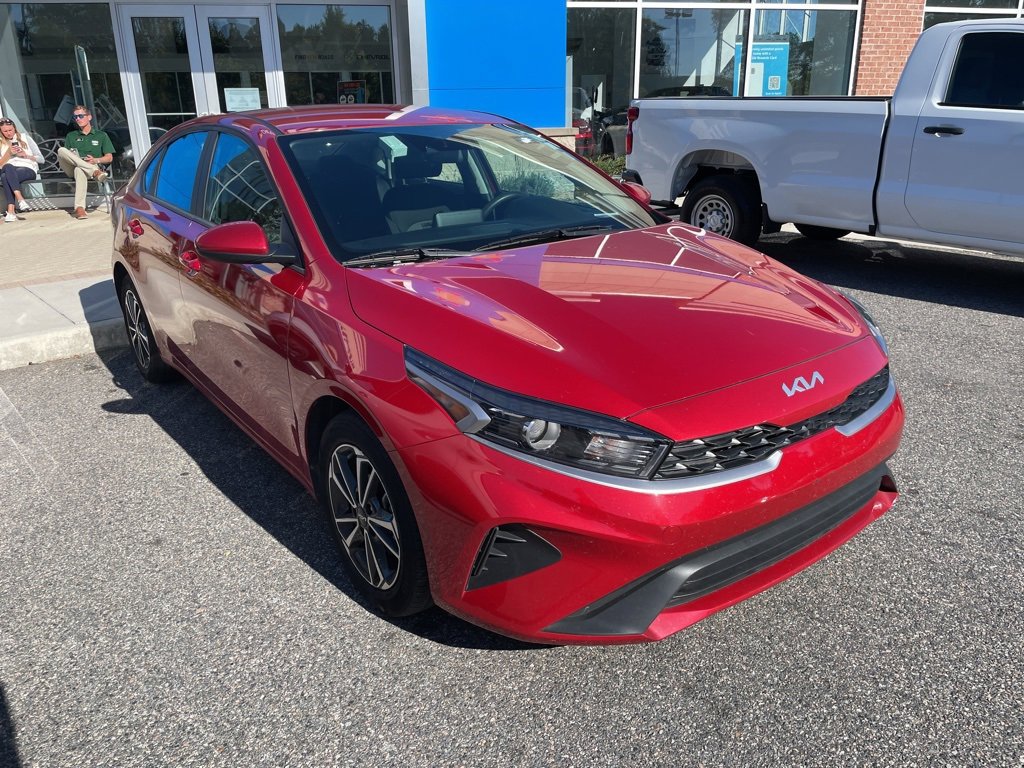 2024 Kia Forte LXS photo 2