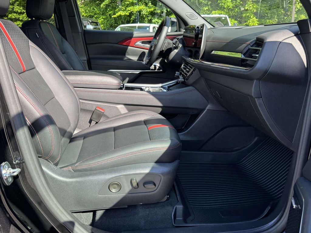 2024 Chevrolet Traverse RS - Photo 14