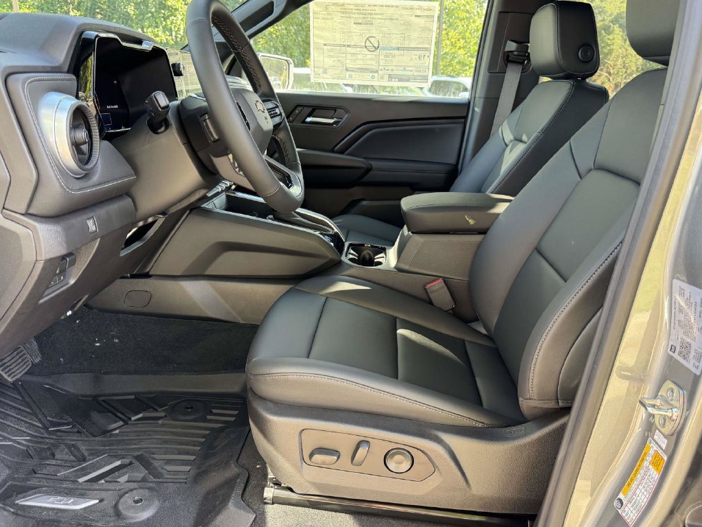 2026 Chevrolet Colorado LT - Photo 21