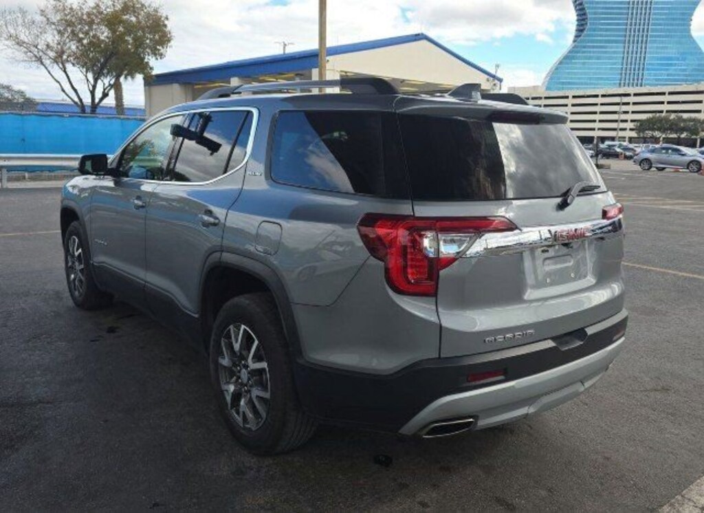 Used 2023 GMC Acadia SLE SUV
