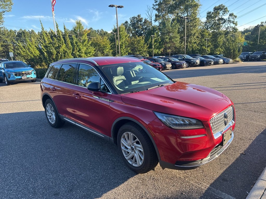 2020 Lincoln Corsair Standard photo 3