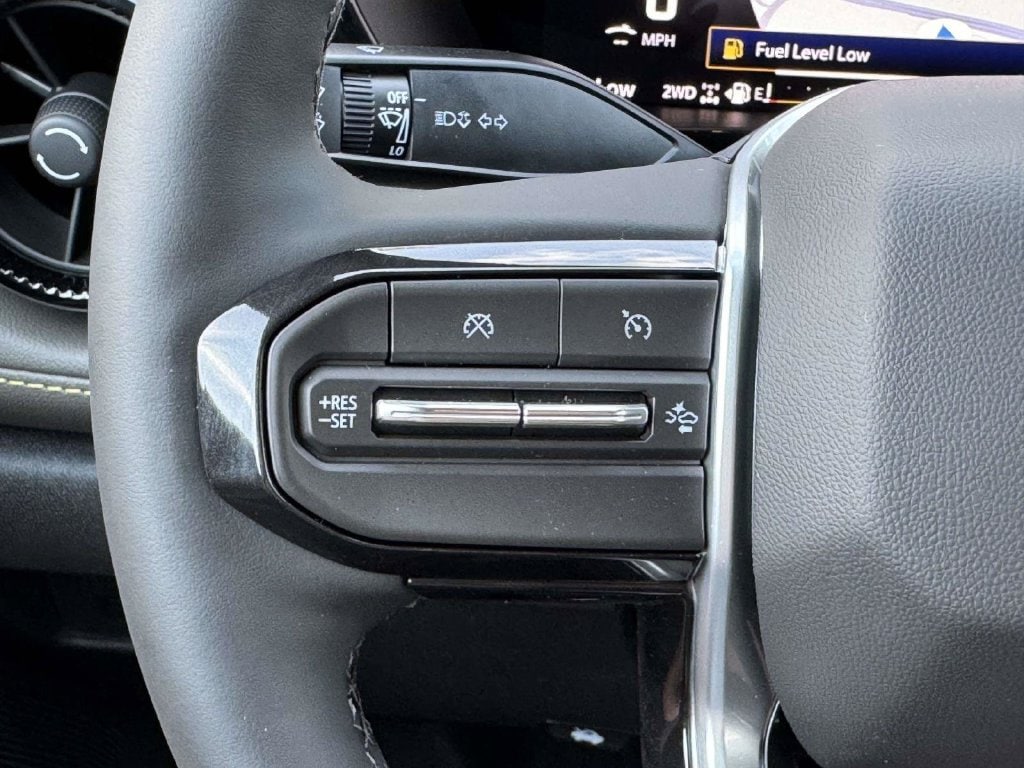 2026 Chevrolet Colorado ZR2 - Photo 12
