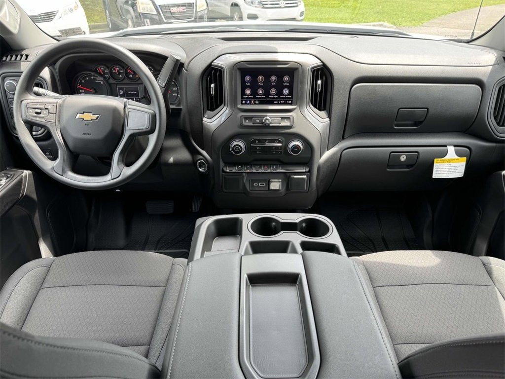 New 2025 Chevrolet Silverado 1500 Custom Truck