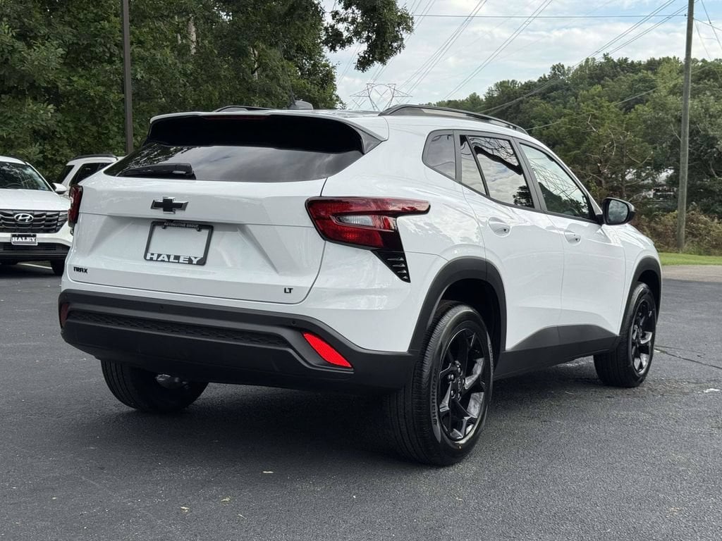 2026 Chevrolet Trax LT - Photo 20