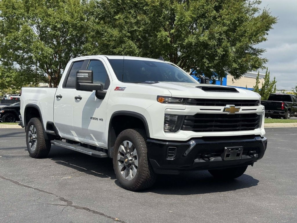 Used 2024 Chevrolet Silverado 2500 HD Custom Truck
