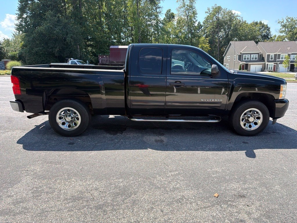 Used 2011 Chevrolet Silverado 1500 LT Truck