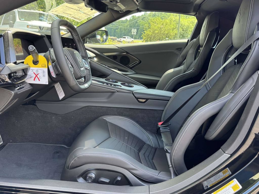 2027 Chevrolet Corvette 2LZ - Photo 21