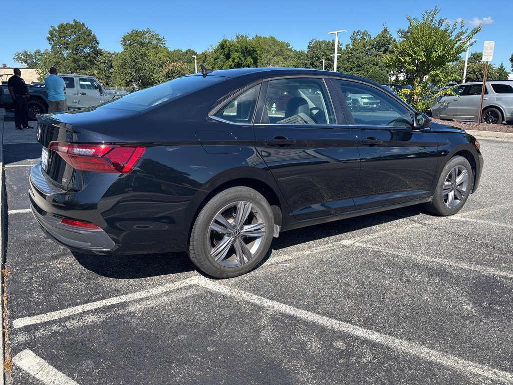 2023 Volkswagen Jetta 1.5T SE photo 4