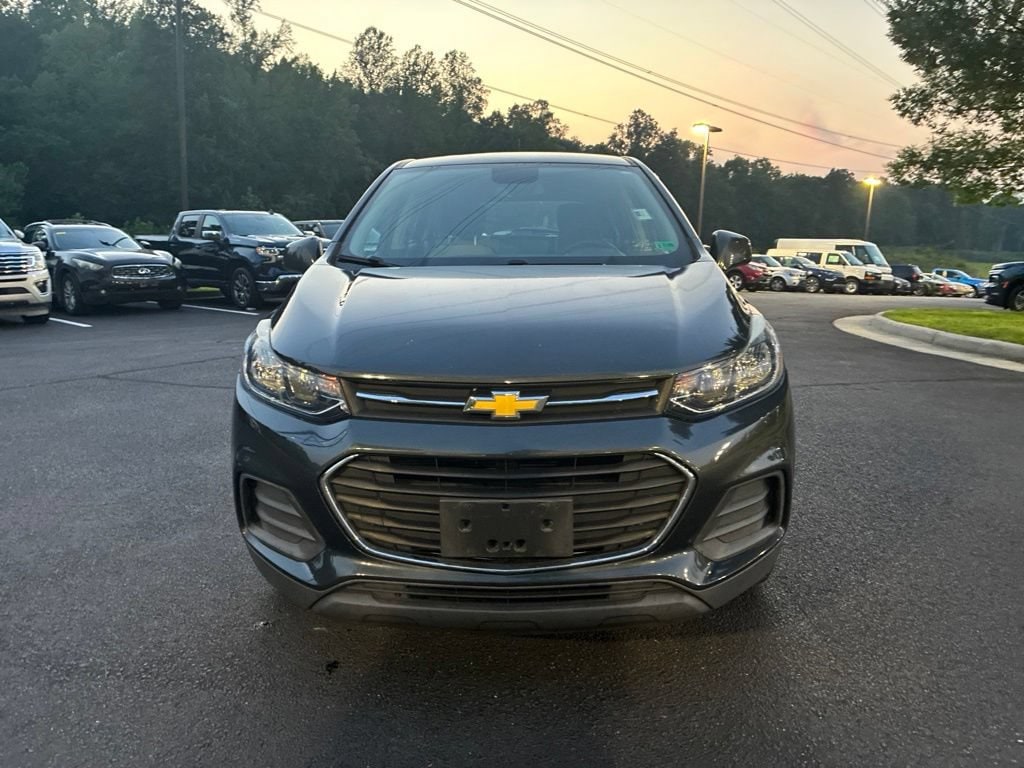 Used 2019 Chevrolet Trax LS with VIN 3GNCJNSB3KL244664 for sale in Midlothian, VA