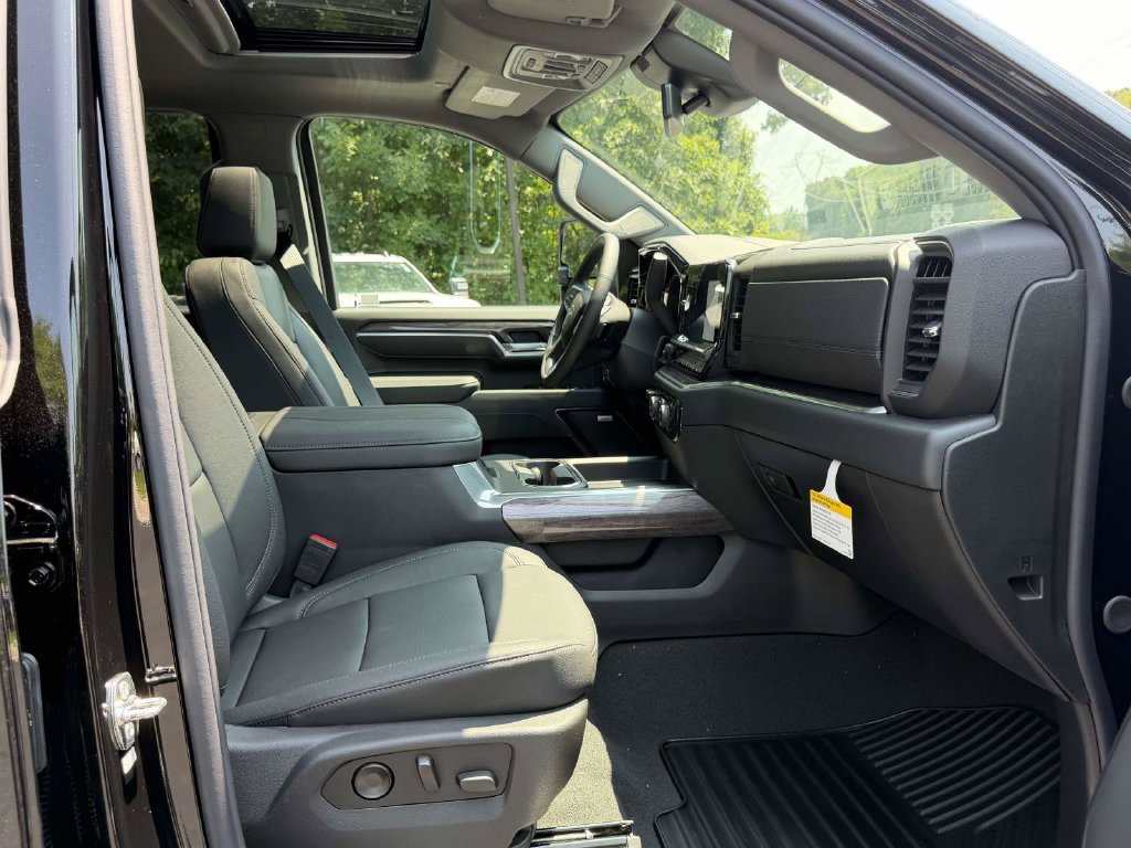2026 Chevrolet Silverado 2500 HD LTZ - Photo 11