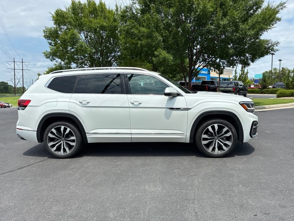 Used 2023 Volkswagen Atlas 3.6L V6 SEL Premium R-Line