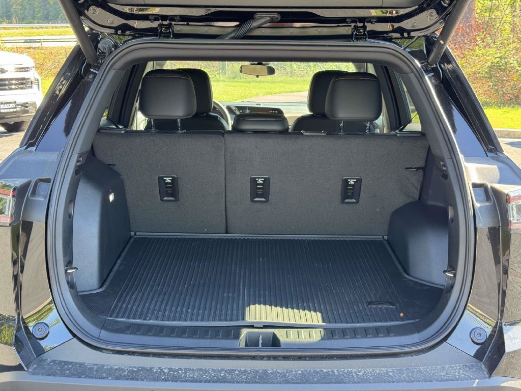 2027 Chevrolet Equinox ACTIV - Photo 16
