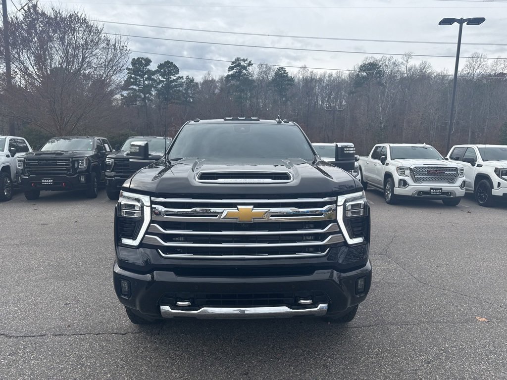 2025 Chevrolet Silverado 3500HD High Country photo 2