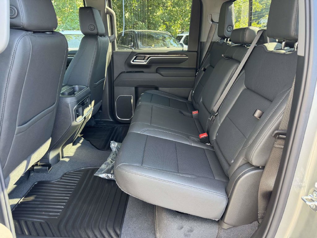 2026 Chevrolet Silverado 2500 HD LTZ - Photo 17